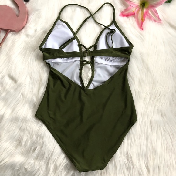 Only S Left! Crochet Lace PlungingV Monokini - Picture 4 of 7